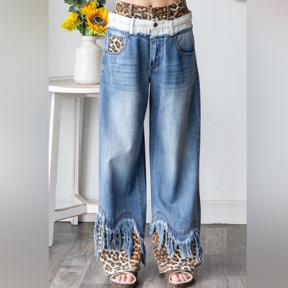 NWOT Double Waist Frayed Hem Jeans with Leopard Detail Oli & Hali Denim - Picture 12 of 16